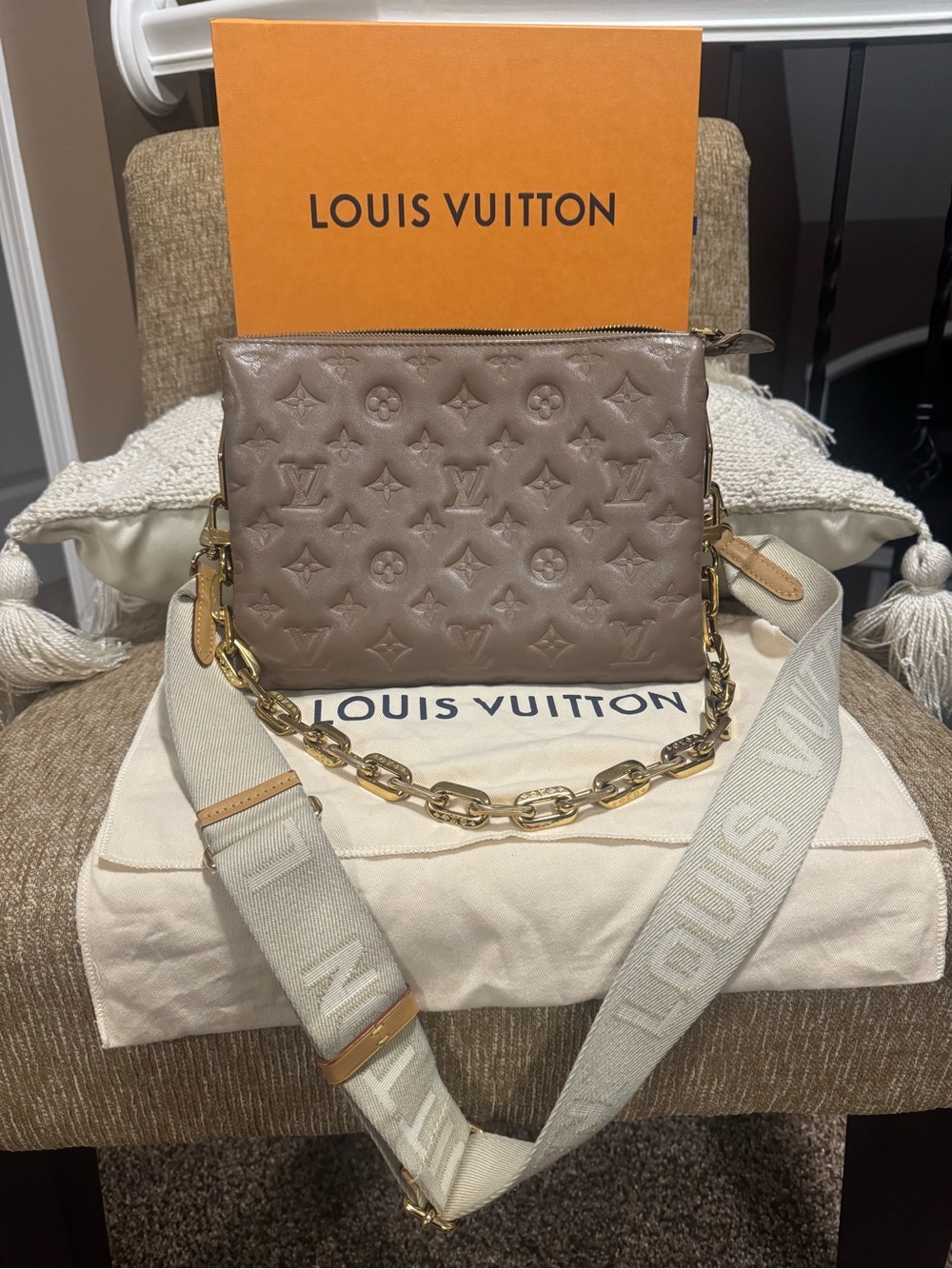 ❤️ LV Louis Vuitton COUSSIN PM Taupe W/ 2 Straps Dustbag & Box ❤️